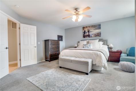 18306 92nd Avenue E Puyallup WA 98375