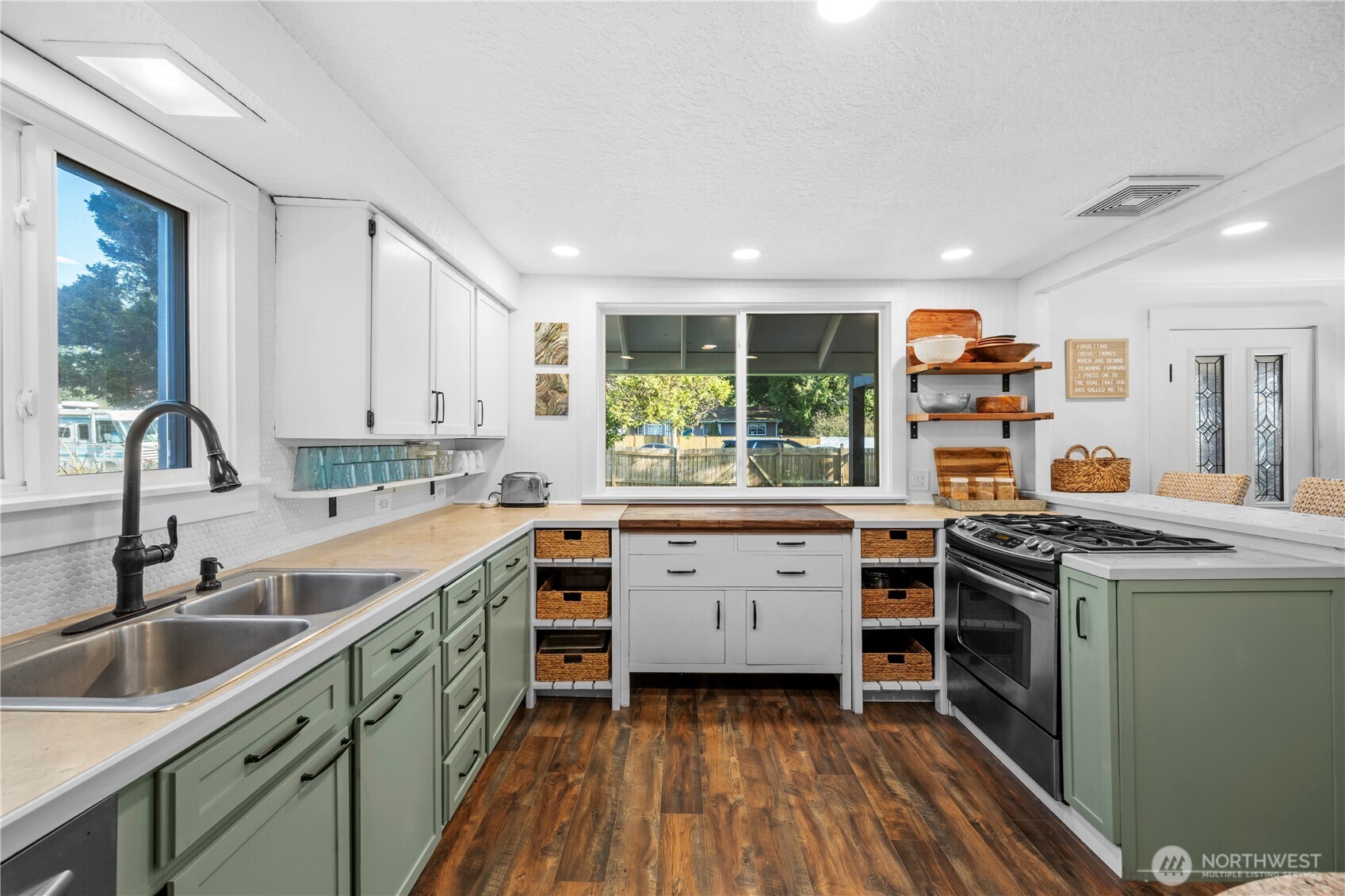 6916 Beverly Lane Everett WA 98203