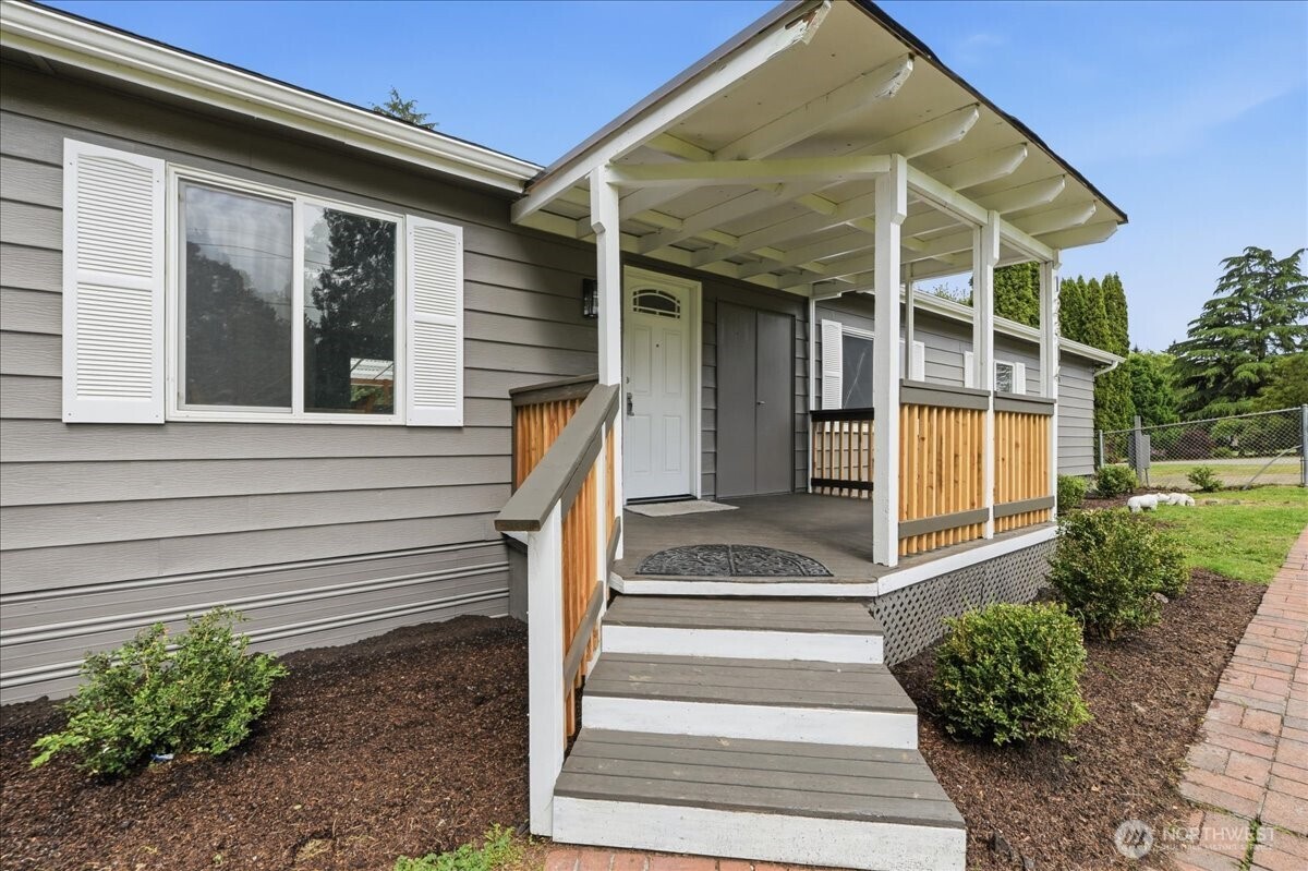 12314 62nd Avenue E Puyallup WA 98373
