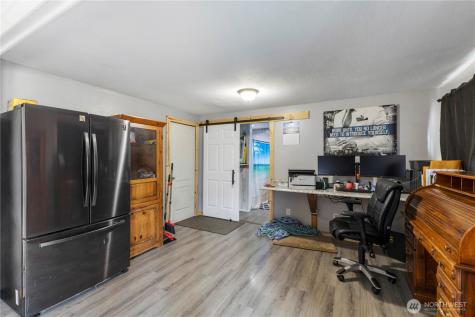 15433 SE 275th Street Kent WA 98042