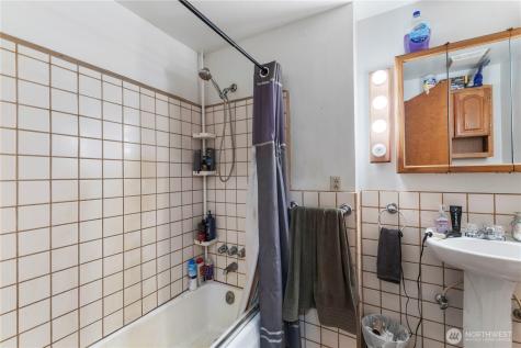 15433 SE 275th Street Kent WA 98042