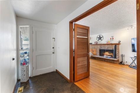 15433 SE 275th Street Kent WA 98042