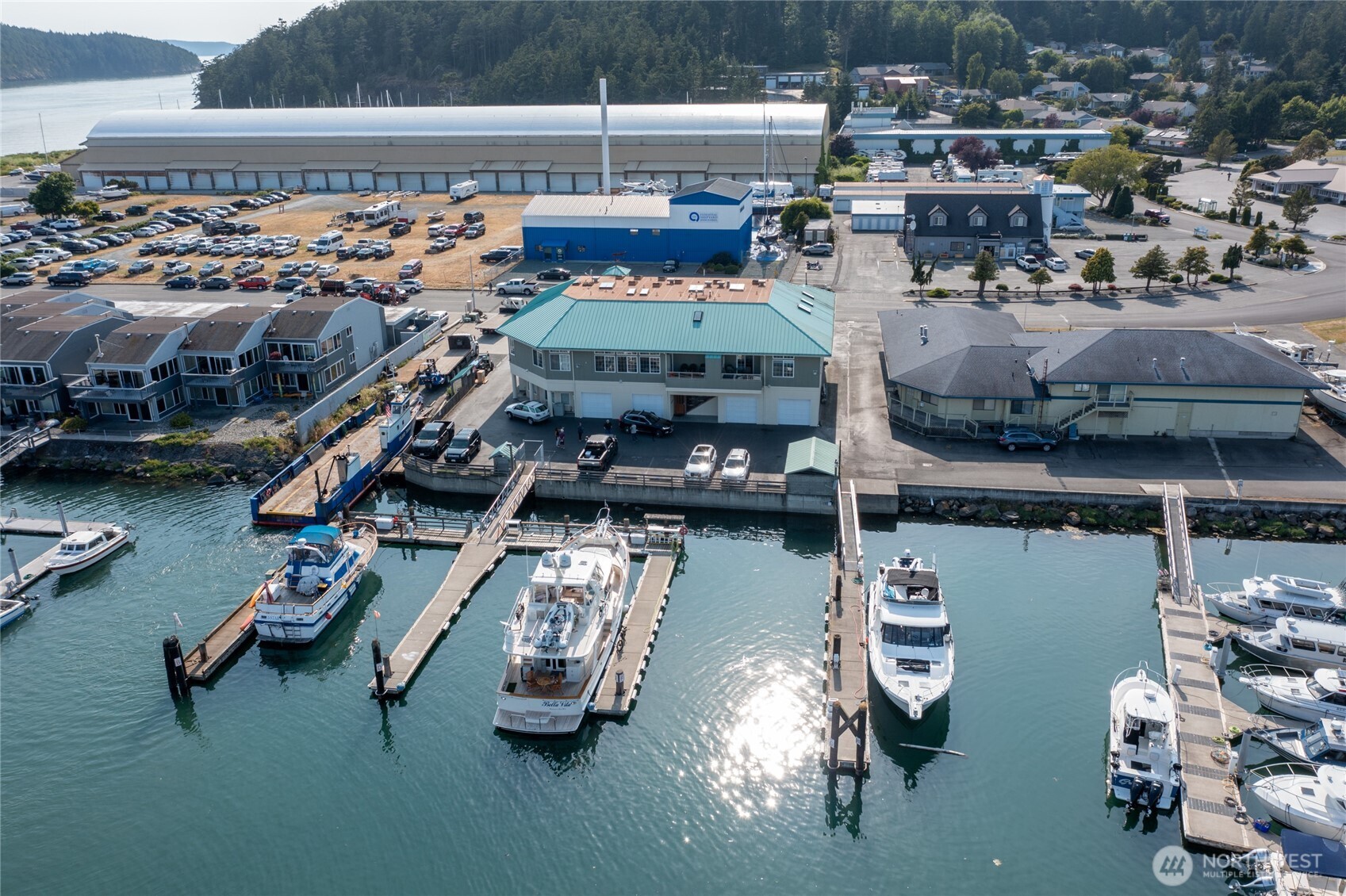 1909 Skyline Way Anacortes WA 98221