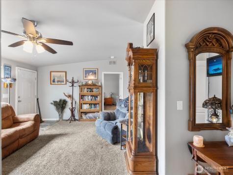 12721 W Macs Loop Road Granite Falls WA 98252