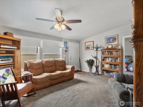 12721 W Macs Loop Road Granite Falls WA 98252