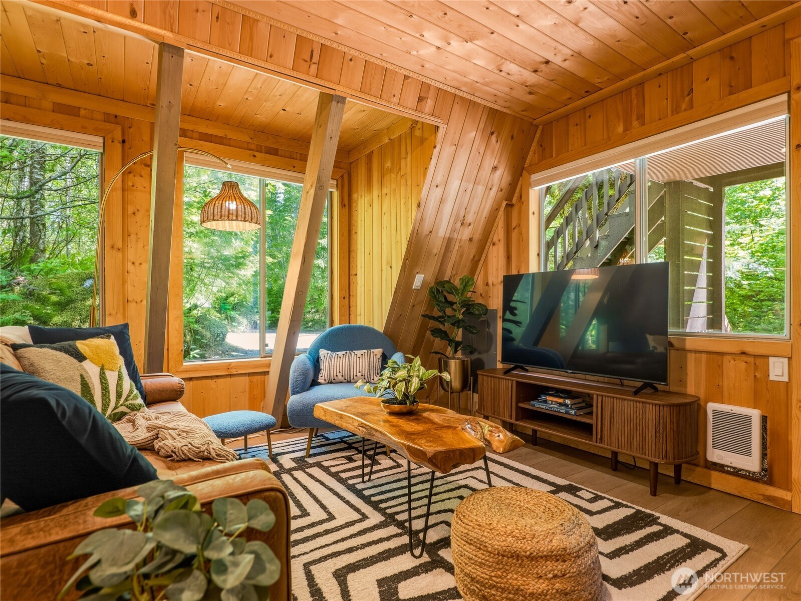 11857 Tyee River Road NE Skykomish WA 98288