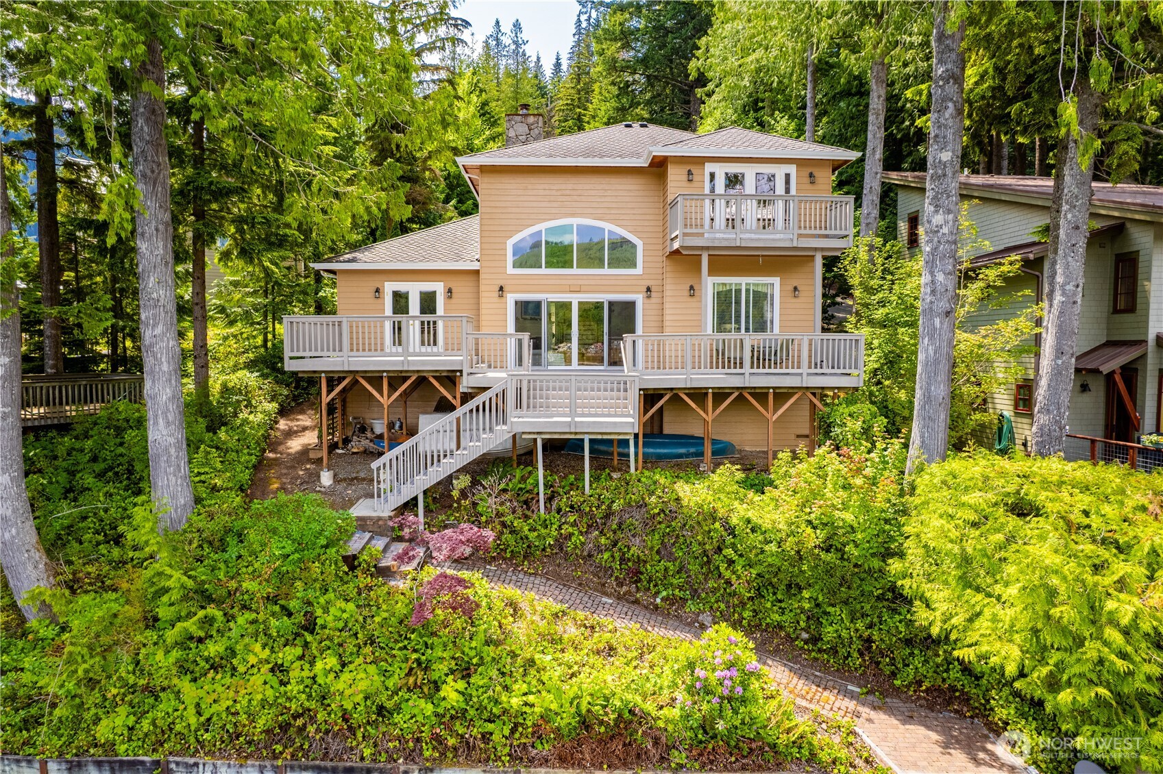 33571 Cliff Road Mount Vernon WA 98274