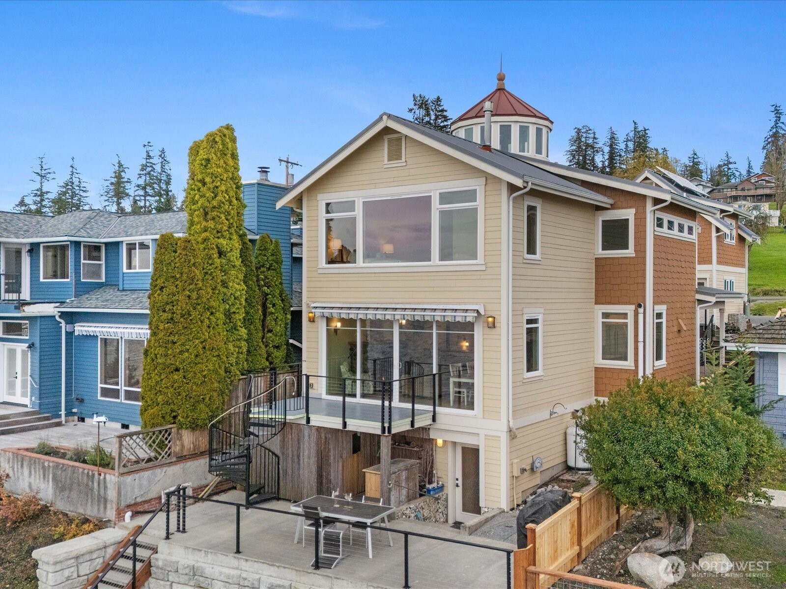 19126 Soundview Drive NW Stanwood WA 98292