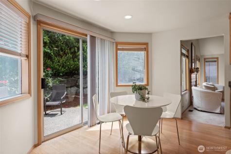 25542 SE 41st Court Sammamish WA 98029