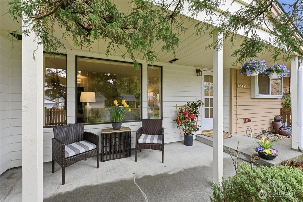 1312 N 171st Street Shoreline WA 98133