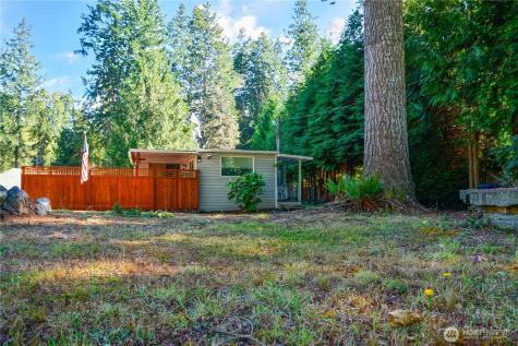 8011 Fir Tree Lane Lake Stevens WA 98258