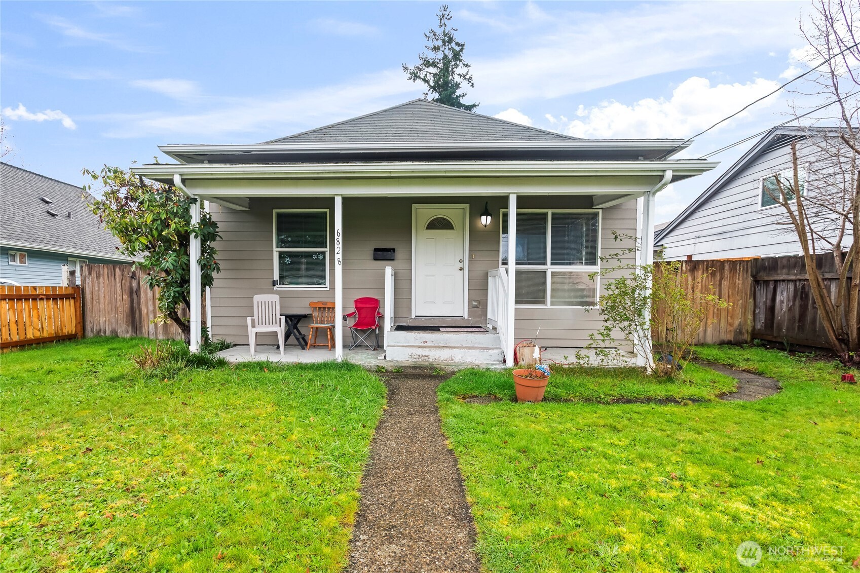 6828 Yakima Avenue Tacoma WA 98408