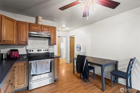 6828 Yakima Avenue Tacoma WA 98408