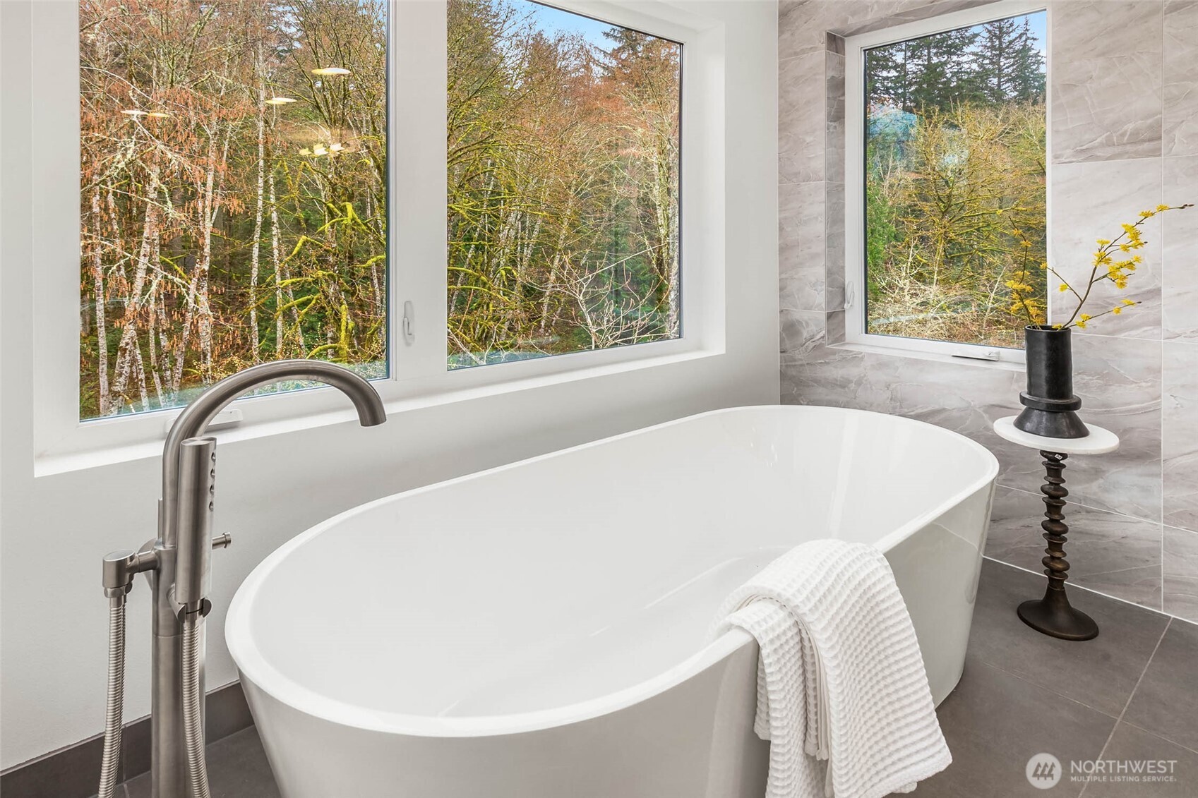 21045 SE 80th Street Issaquah WA 98027