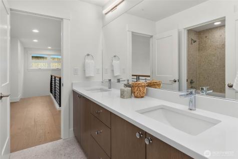 21045 SE 80th Street Issaquah WA 98027