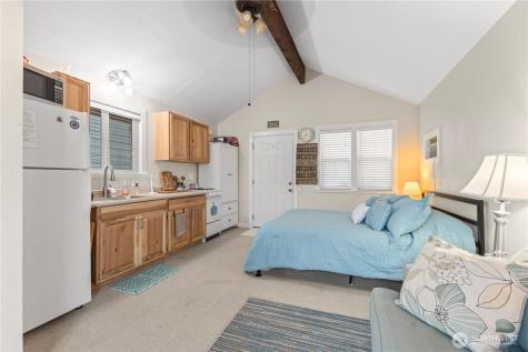 11 Lizzie Lane Manson WA 98831