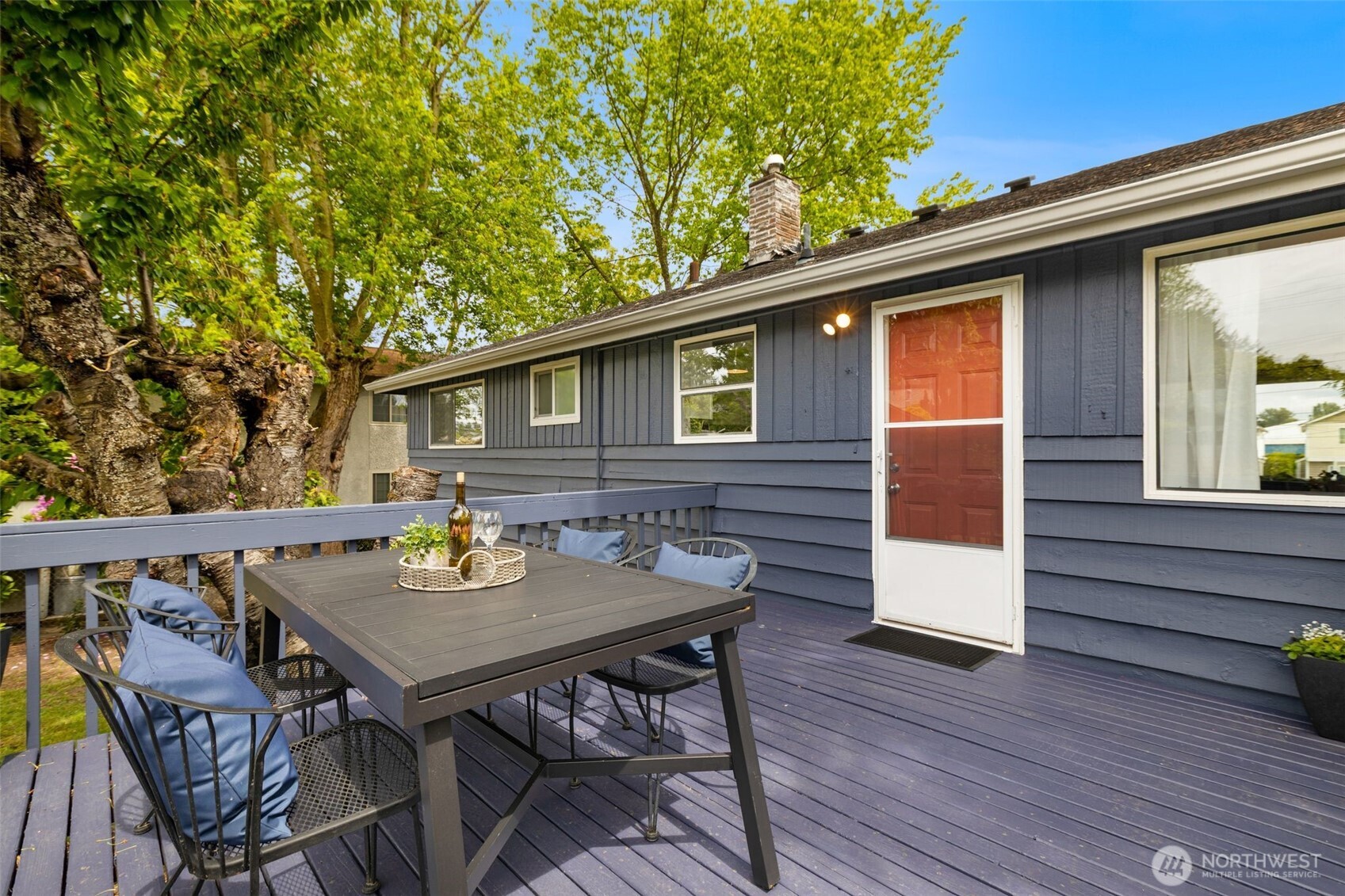 10417 17th Avenue SW Seattle WA 98146