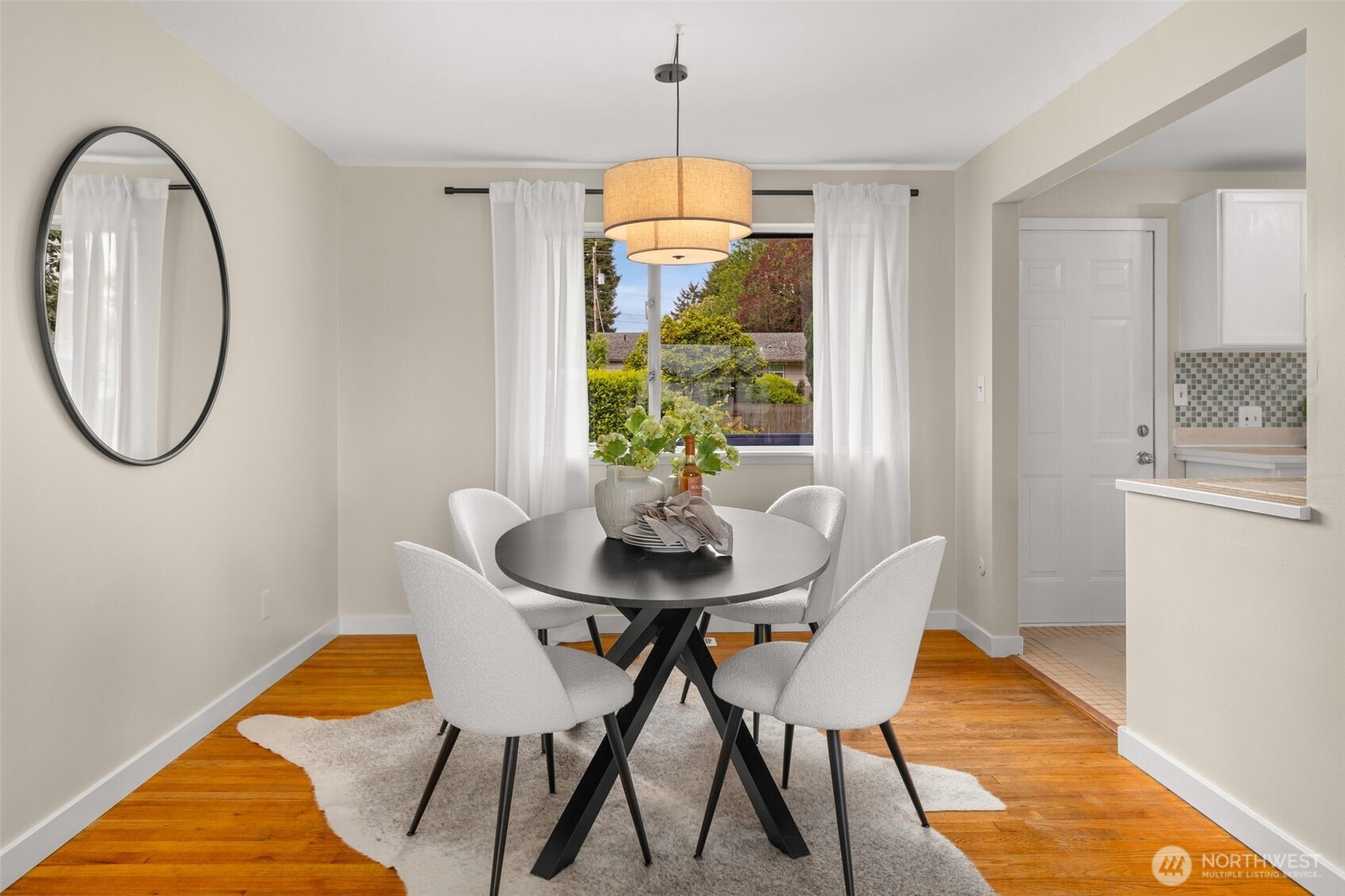 10417 17th Avenue SW Seattle WA 98146