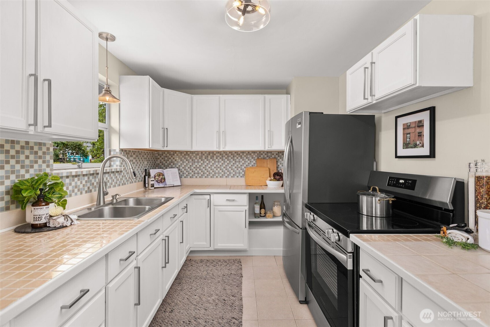 10417 17th Avenue SW Seattle WA 98146