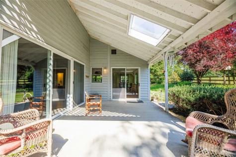15714 Larson Lane Mount Vernon WA 98273