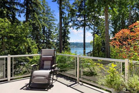 2247 W Lake Sammamish Parkway Se Bellevue WA 98008