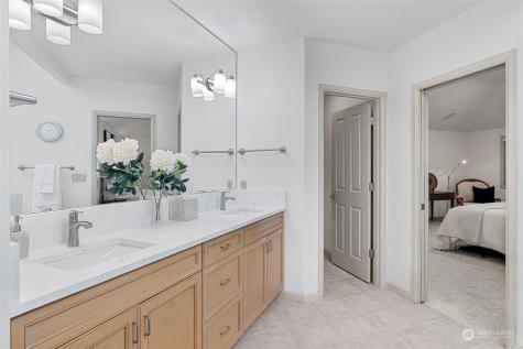 2247 W Lake Sammamish Parkway Se Bellevue WA 98008