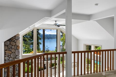 2247 W Lake Sammamish Parkway Se Bellevue WA 98008