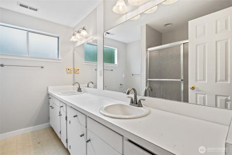 4404 230th Place SW Mountlake Terrace WA 98043