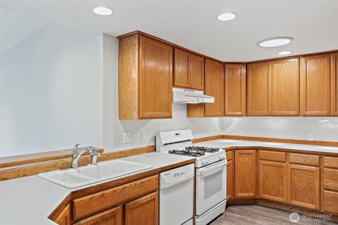4404 230th Place SW Mountlake Terrace WA 98043