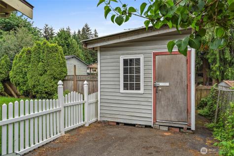 4404 230th Place SW Mountlake Terrace WA 98043