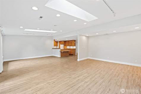 4404 230th Place SW Mountlake Terrace WA 98043