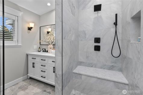 3227 103rd Place NE Bellevue WA 98004