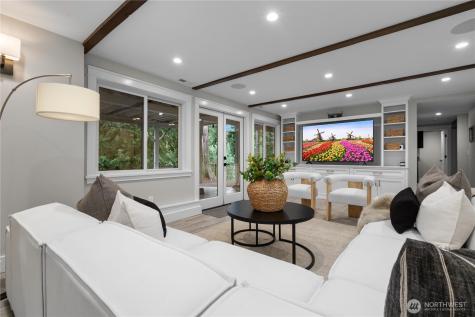 3227 103rd Place NE Bellevue WA 98004