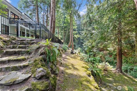 3227 103rd Place NE Bellevue WA 98004