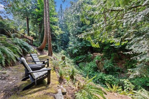 3227 103rd Place NE Bellevue WA 98004