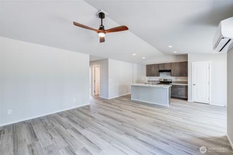 522 Chinook Winds Lane Tieton WA 98947