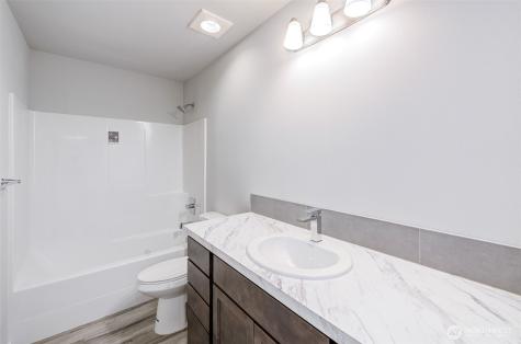 522 Chinook Winds Lane Tieton WA 98947