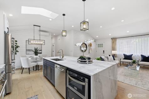 1608 172nd Avenue NE Bellevue WA 98008