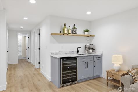 1608 172nd Avenue NE Bellevue WA 98008