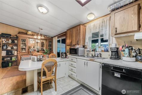 980 Falcon Road Camano Island WA 98282