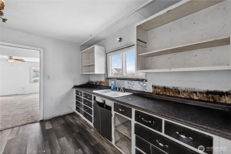 2008 Pacific Avenue Aberdeen WA 98520