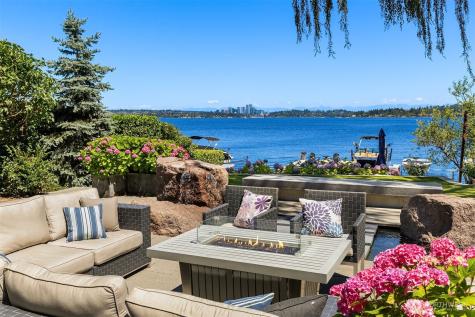 1318 Lakeside Avenue S Seattle WA 98144