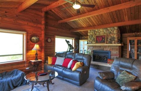 553 Summit Boulevard Manson WA 98831