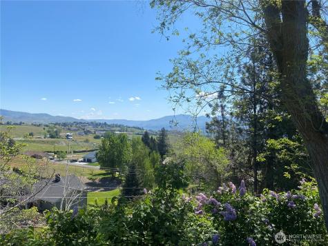 553 Summit Boulevard Manson WA 98831
