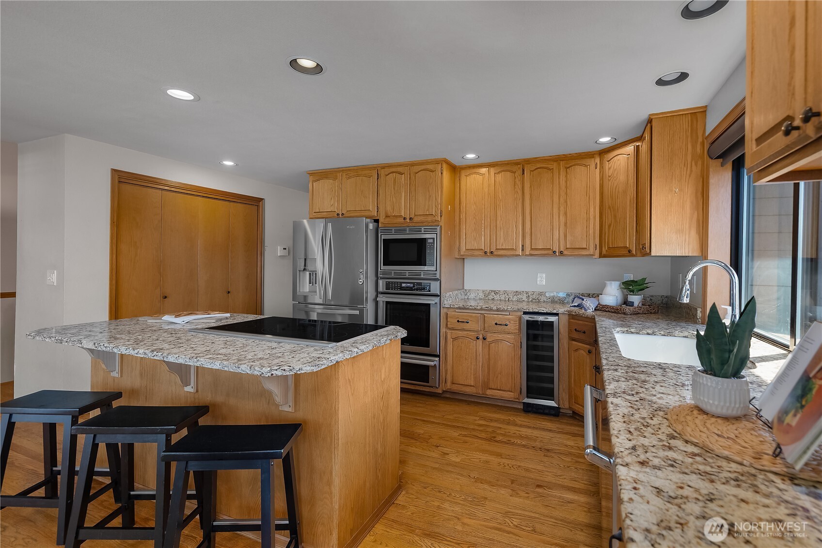 56 Chapman Loop Steilacoom WA 98388