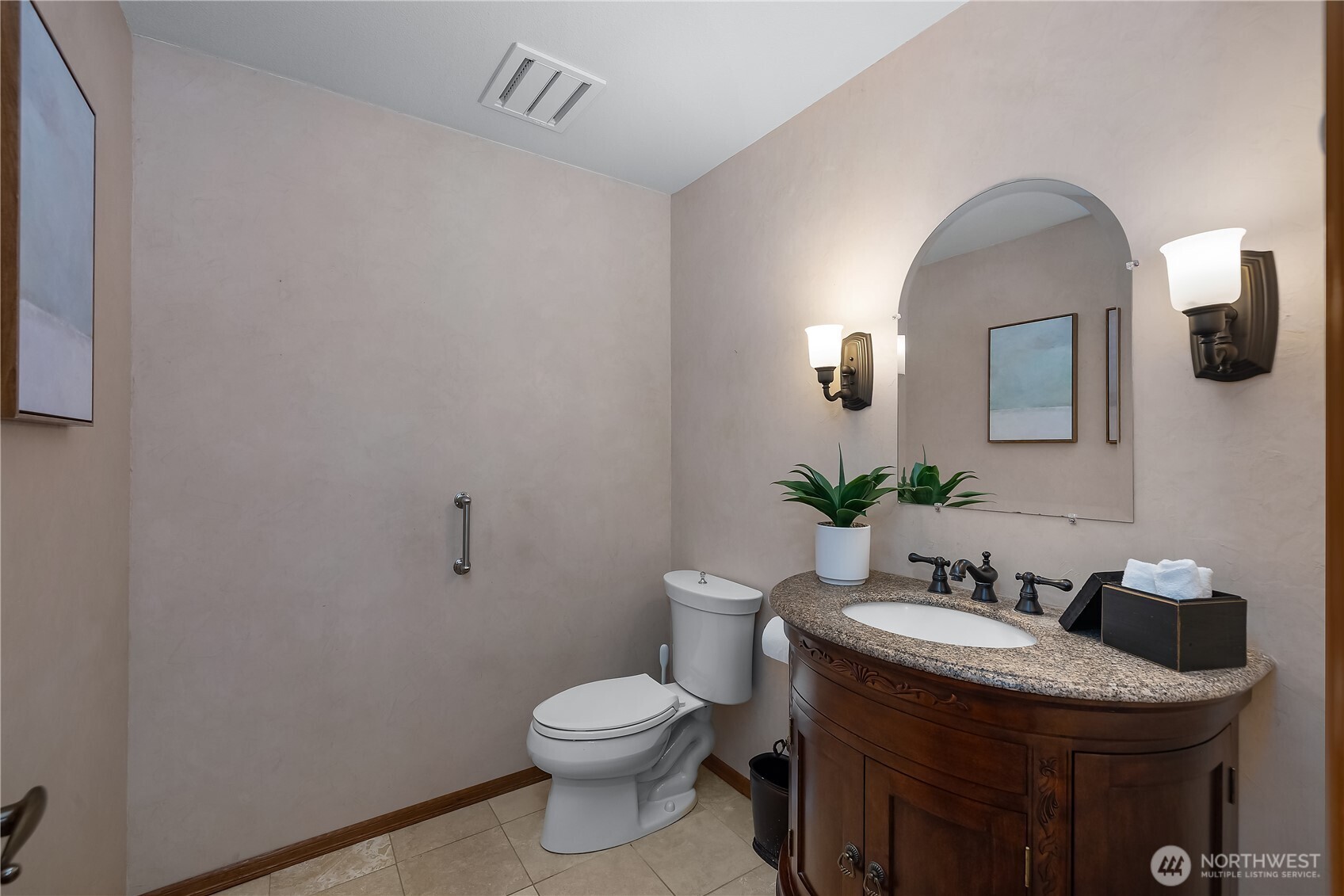 56 Chapman Loop Steilacoom WA 98388