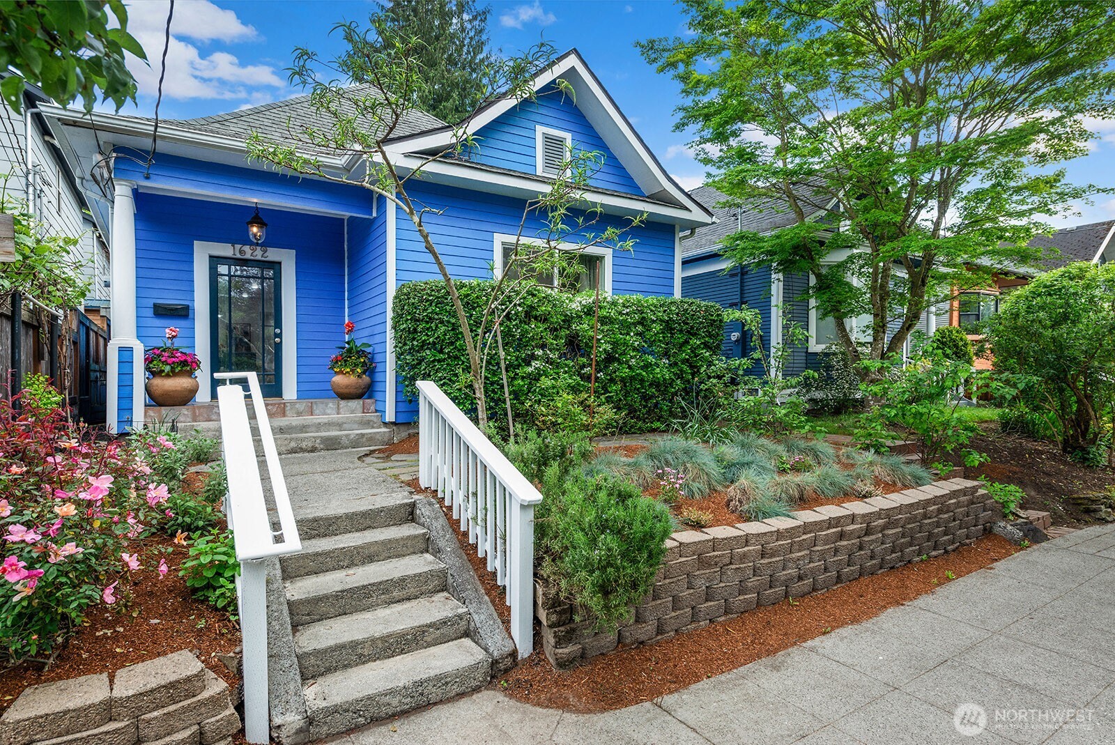 1622 22nd Avenue Seattle WA 98122