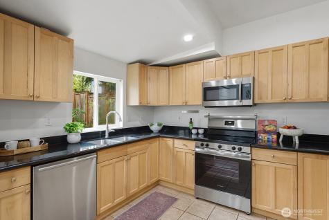 1622 22nd Avenue Seattle WA 98122