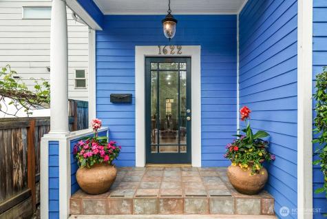 1622 22nd Avenue Seattle WA 98122