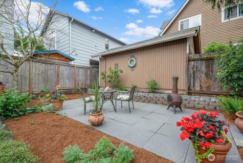 1622 22nd Avenue Seattle WA 98122